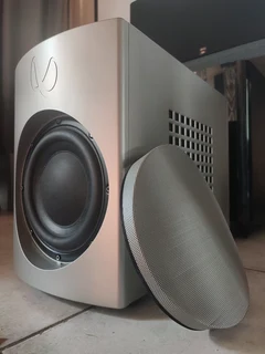 Infinity Oreus 7.1 speaker set in immaculate condition all aluminium enclosures for each unit with d