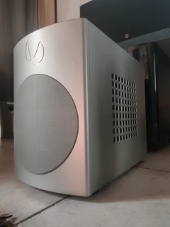 Infinity Oreus 7.1 speaker set in immaculate condition all aluminium enclosures for each unit with d