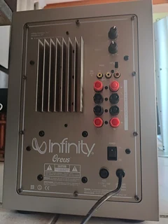 Infinity Oreus 7.1 speaker set in immaculate condition all aluminium enclosures for each unit with d