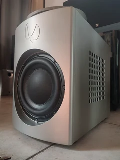 Infinity Oreus 7.1 speaker set in immaculate condition all aluminium enclosures for each unit with d