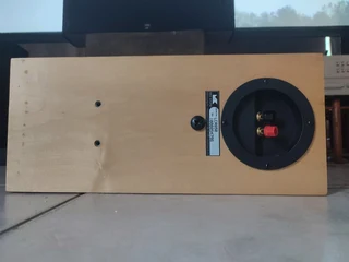 Centre channel speakers from Boston,AR,KEF,Mission, Eltax and MILler Kreisel.prices ranges from R500