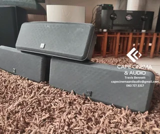 Boston LCR MCS 130 speakers in excellent condition with high-end audio output and bass perfect for f