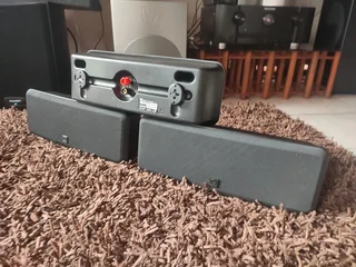 Boston LCR MCS 130 speakers in excellent condition with high-end audio output and bass perfect for f