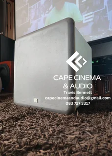 Boston HPS 10SE 250 watt 400 watt peak RMS 10 inch deep bass active subwoofer in immaculate conditio