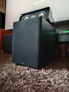 Paradigm PDR-8 v2 in excellent condition with outstanding bass output perfect for movies and music s