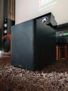 Paradigm PDR-8 v2 in excellent condition with outstanding bass output perfect for movies and music s