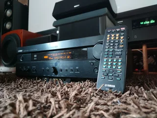 Yamaha RX-V620 surround 5.1 amplifier with remote in immaculate condition with quality sound output