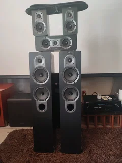 Jamo 5.0 speaker set with quality bass and treble output perfect for movies and music applicationsCh