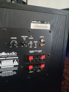 Polk audio PSW10 active 10 inch subwoofer in immaculate condition with deep bass outputs that will s