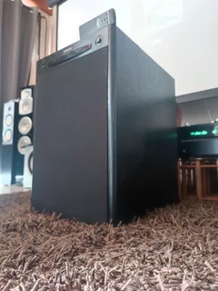 Large Kenwood SW-501 active 12 inch subwoofer at 150 watt RMS 300 watt peak perfect for movies and m