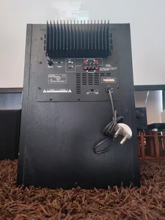 Large Kenwood SW-501 active 12 inch subwoofer at 150 watt RMS 300 watt peak perfect for movies and m