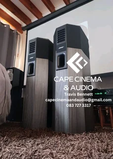 Bose 701 floorstanding speakers in immaculate condition with high-end audio output and bass perfect