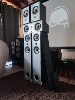 Polk Audio Monitor series 5.0 surround sound speaker set perfect for movies and music applications w