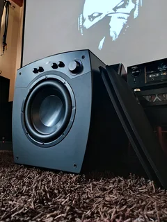 Jamo C80 SUB active dual 10 inch 1800 watt RMS 4200 watt peak subwoofer in immaculate condition with