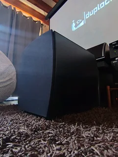 Jamo C80 SUB active dual 10 inch 1800 watt RMS 4200 watt peak subwoofer in immaculate condition with