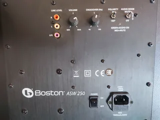 Boston ASW250 10 inch downfiring 250 watt active subwoofer in excellent condition with high-end bass