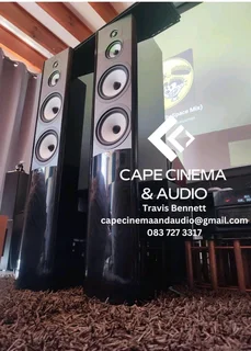 Boston A360 floorstanding speakers in immaculate condition with high-end audio output and bass perfe