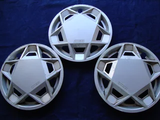 Nissan Langley - Genuine Hub Caps