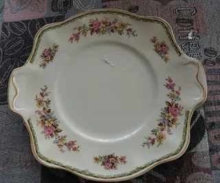 Antique Collector Display Plates