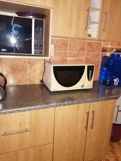 3 BEDROOM 2 BATHROOM FOR RENT IN BOITEKONG LUSIKISIKI