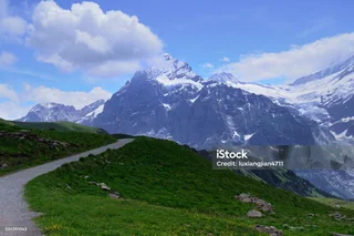 I Need A Lift Daily To Stikland