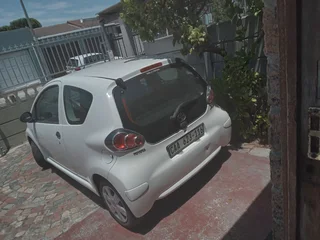 2011 Toyota Aygo Hatchback