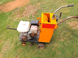 Tar/asphalt cutter with honda engine for sale