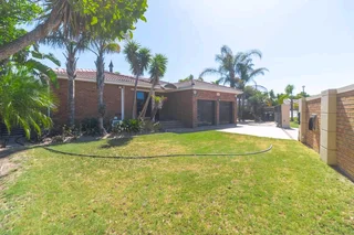 One bedroom in a 4 bedroom house