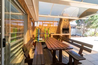 One bedroom in a 4 bedroom house