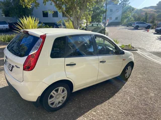 2013 Ford Figo Hatchback