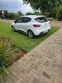 2013 Renault Clio Hatchback