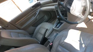 AUDI A4 1.8 AVANT NON TURBO STATION WAGON AUTO ELDERLY GENTLEMANS VEHICLE