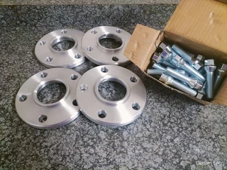 Golf/Polo wheel spacers
