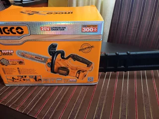 CHAINSAW CORDLESS model 201286