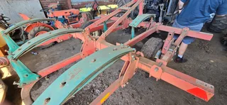 KVERNELAND CLG 5 TINE RIPPER