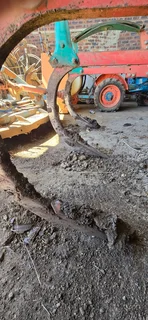 KVERNELAND CLG 5 TINE RIPPER