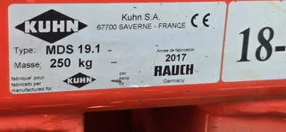 KHUN MDS 19.1Q FERTILIZER SPREADER