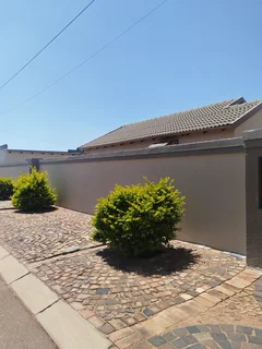 ROOM  WITH SHOWER AND TOILET