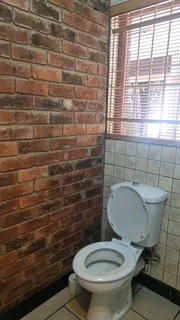 Upmarket Bachelor flat to let in Hayfields Pietermaritzburg