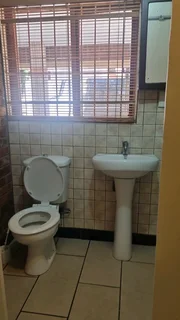 Upmarket Bachelor flat to let in Hayfields Pietermaritzburg