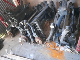 CROSSMEMBER/SUBFRAMES &amp; REAR AXLES