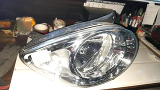 KIA HEADLIGHT