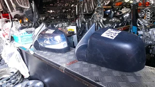 ISUZU MIRORS