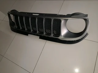 JEEP RENEGADE GRILLE