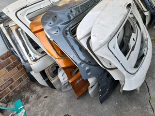 TAILGATES - LATEST VEHICLES