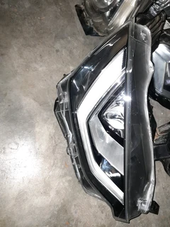 ISUZU HEADLIGHTS
