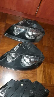 TOUAREG HEADLIGHT