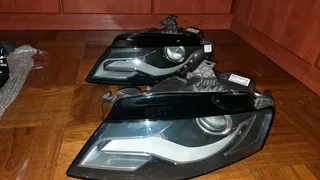 AUDI HEADLIGHT