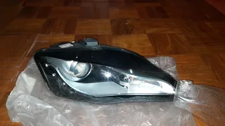 AUDI R8 HEADLAMP