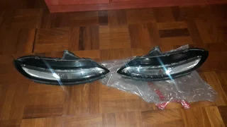 JEEP CHEROKÈE HEADLIGHTS